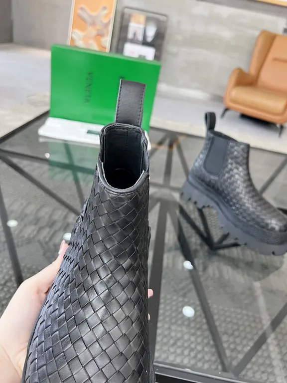 Bottega Veneta Shoe 